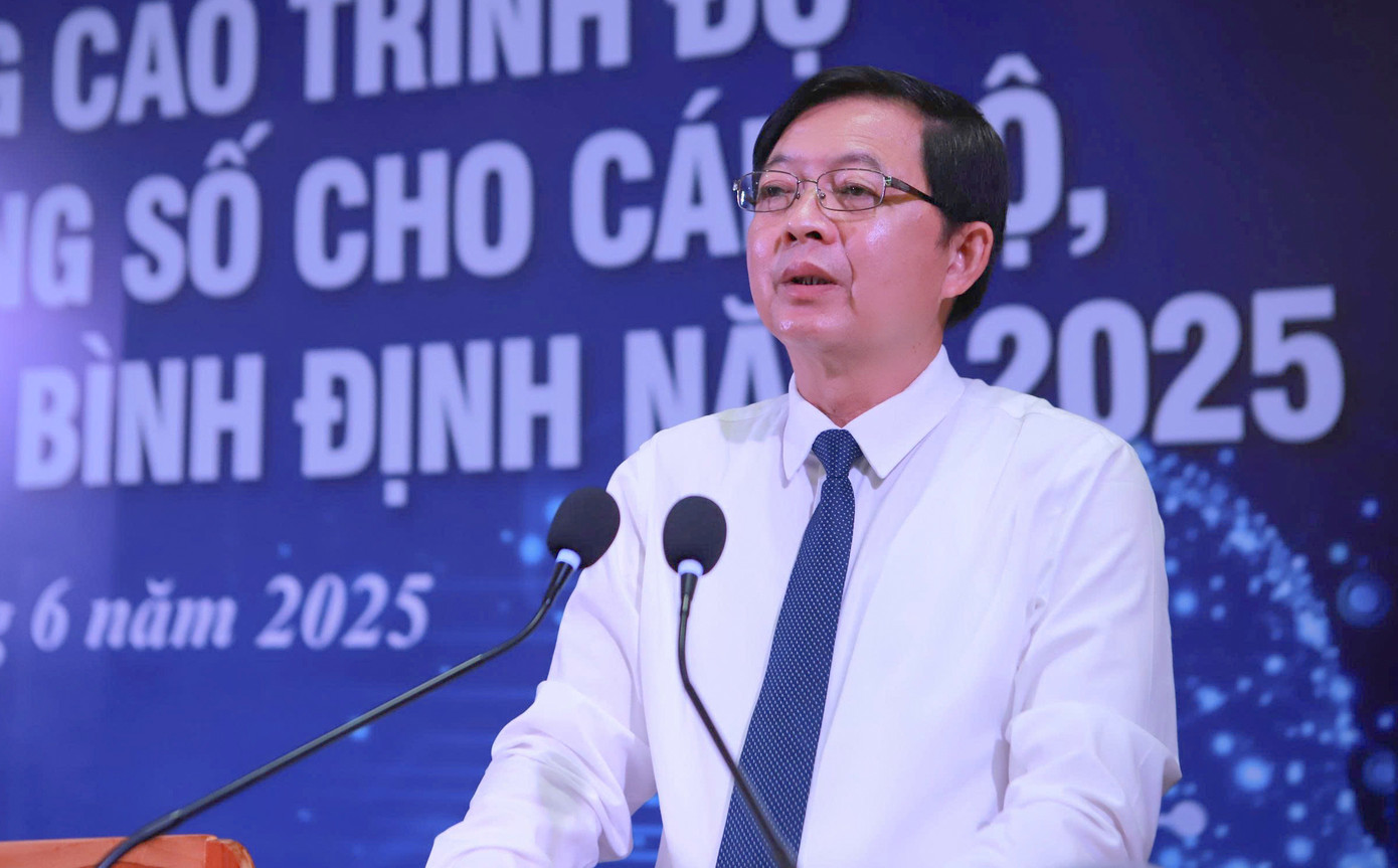 Bí thư Tỉnh ủy Bình Định Hồ Quốc Dũng phát biểu