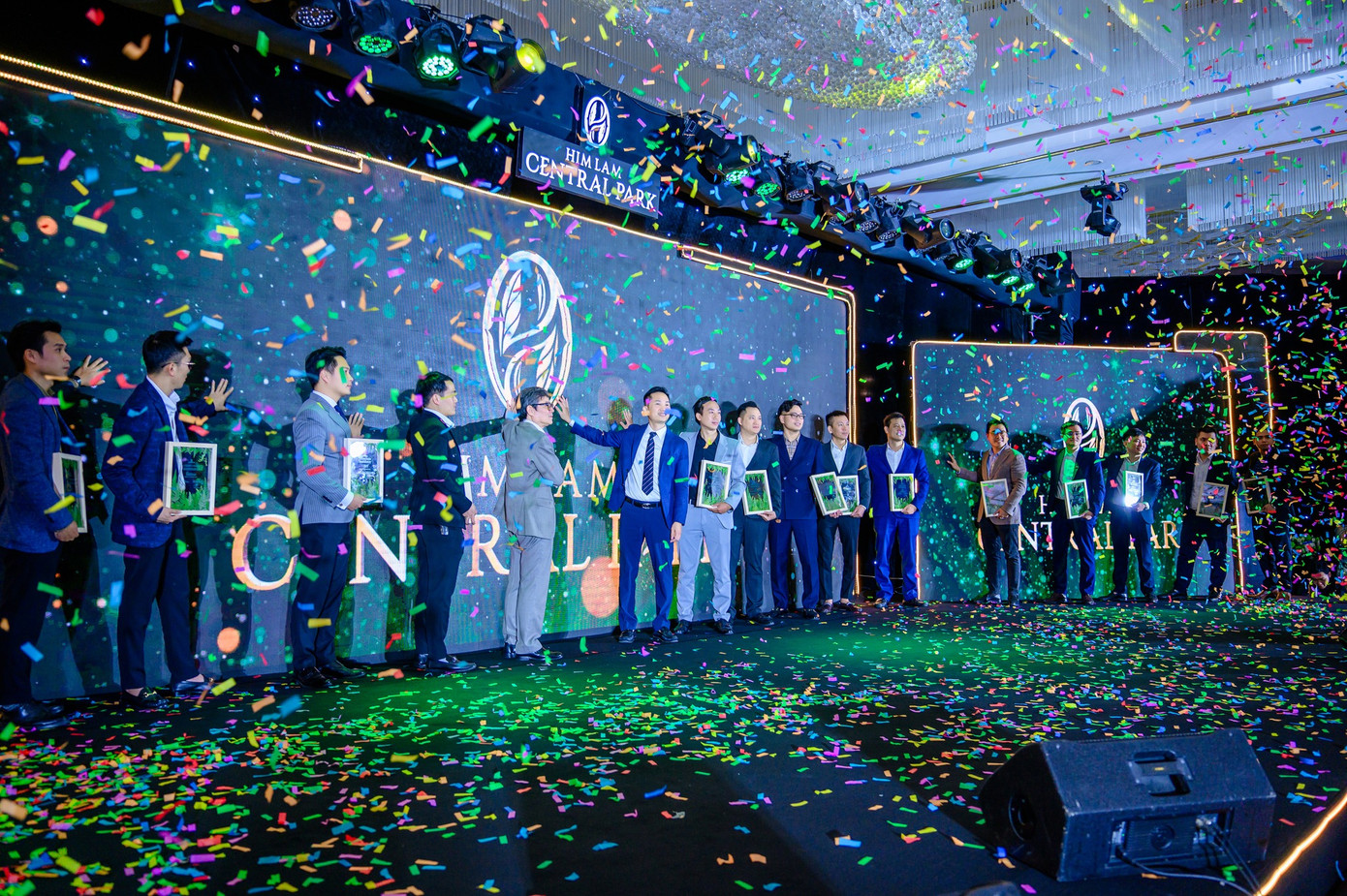 Đây không chỉ là chỉ số thể hiện sức mua, mà còn là minh chứng thuyết phục cho sức hút của một dự án xanh, văn minh, bài bản Đây không chỉ là chỉ số thể hiện sức mua, mà còn là minh chứng thuyết phục cho sức hút của một dự án xanh, văn minh, bài bản