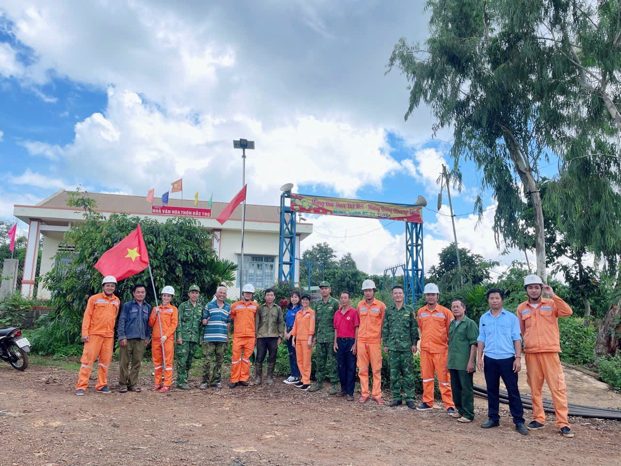 Đến nay, hệ thống lưới điện nông thôn trên địa bàn tỉnh cơ bản đã đáp ứng được nhu cầu phát triển kinh tế - xã hội của địa phương.