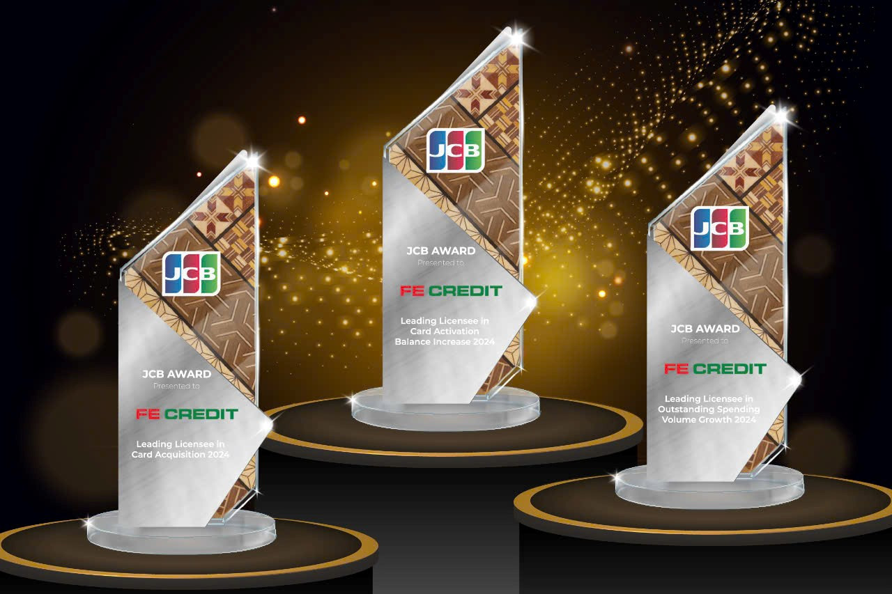 FE CREDIT là công ty tài chính tiêu dùng duy nhất được JCB vinh danh tại Hội nghị thường niên JCB Việt Nam 2025. Ảnh: FE CREDIT. FE CREDIT là công ty tài chính tiêu dùng duy nhất được JCB vinh danh tại Hội nghị thường niên JCB Việt Nam 2025. Ảnh: FE CREDIT.