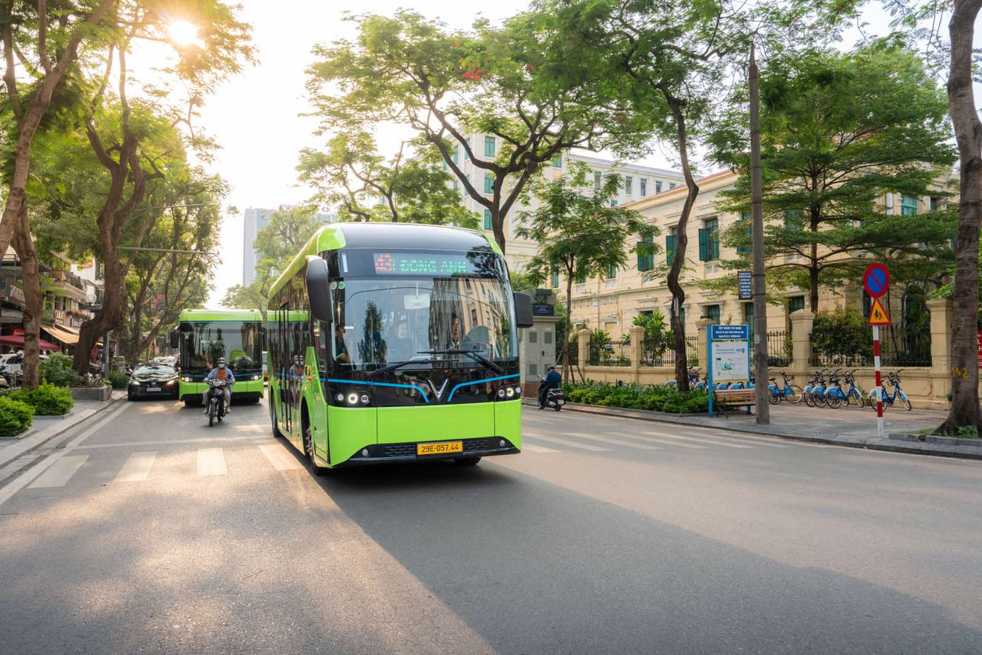 Từ 5/6/2025, tuyến VinBus 43 chính thức vận hành, kết nối Vinhomes Global Gate với trung tâm Hà Nội và các khu vực lân cận