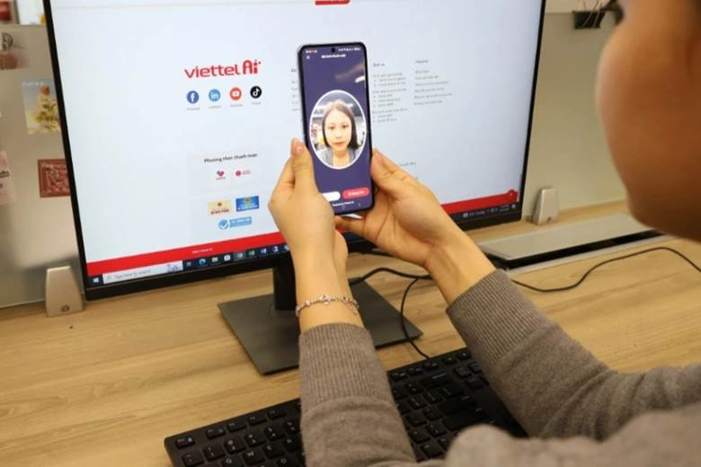 eKYC của Viettel AI còn có một lợi thế độc quyền khi hợp tác với Bộ Công an để liên thông với dữ liệu thẻ Căn cước công dân eKYC của Viettel AI còn có một lợi thế độc quyền khi hợp tác với Bộ Công an để liên thông với dữ liệu thẻ Căn cước công dân