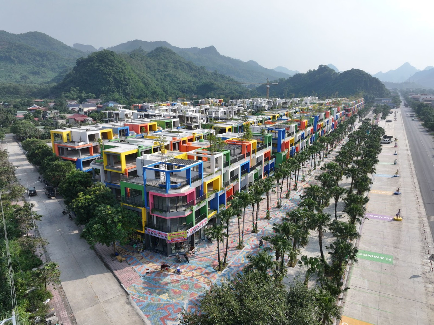 Flamingo Golden Hill sở hữu vị trí chiến lược gần kề các khu công nghiệp lớn với hạ tầng giao thông thuận lợi Flamingo Golden Hill sở hữu vị trí chiến lược gần kề các khu công nghiệp lớn với hạ tầng giao thông thuận lợi