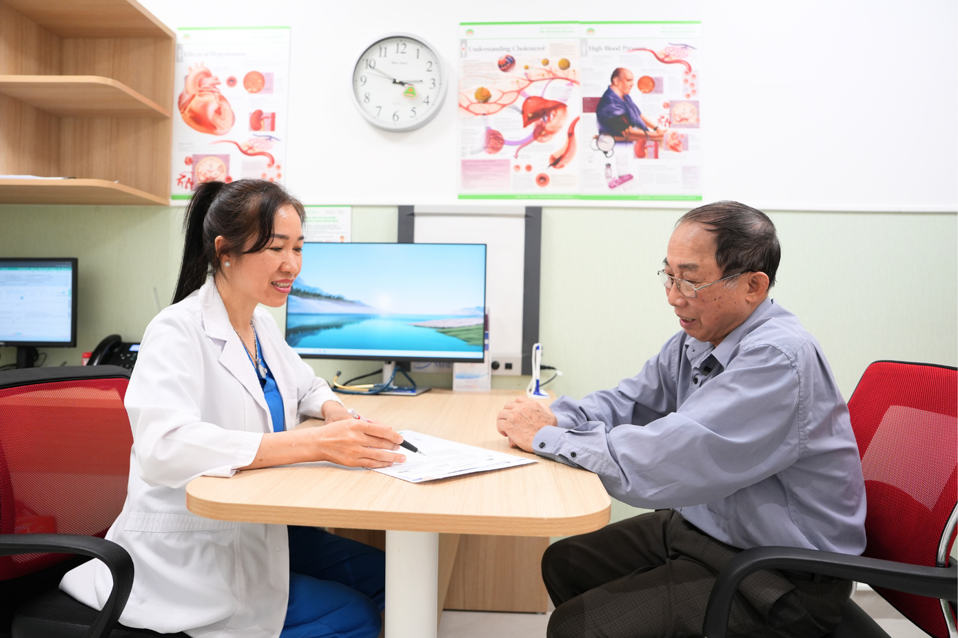 Từ tháng 6/2025, BVĐK Hồng Ngọc triển khai chương trình tri ân dành riêng cho người trên 60 tuổi Từ tháng 6/2025, BVĐK Hồng Ngọc triển khai chương trình tri ân dành riêng cho người trên 60 tuổi