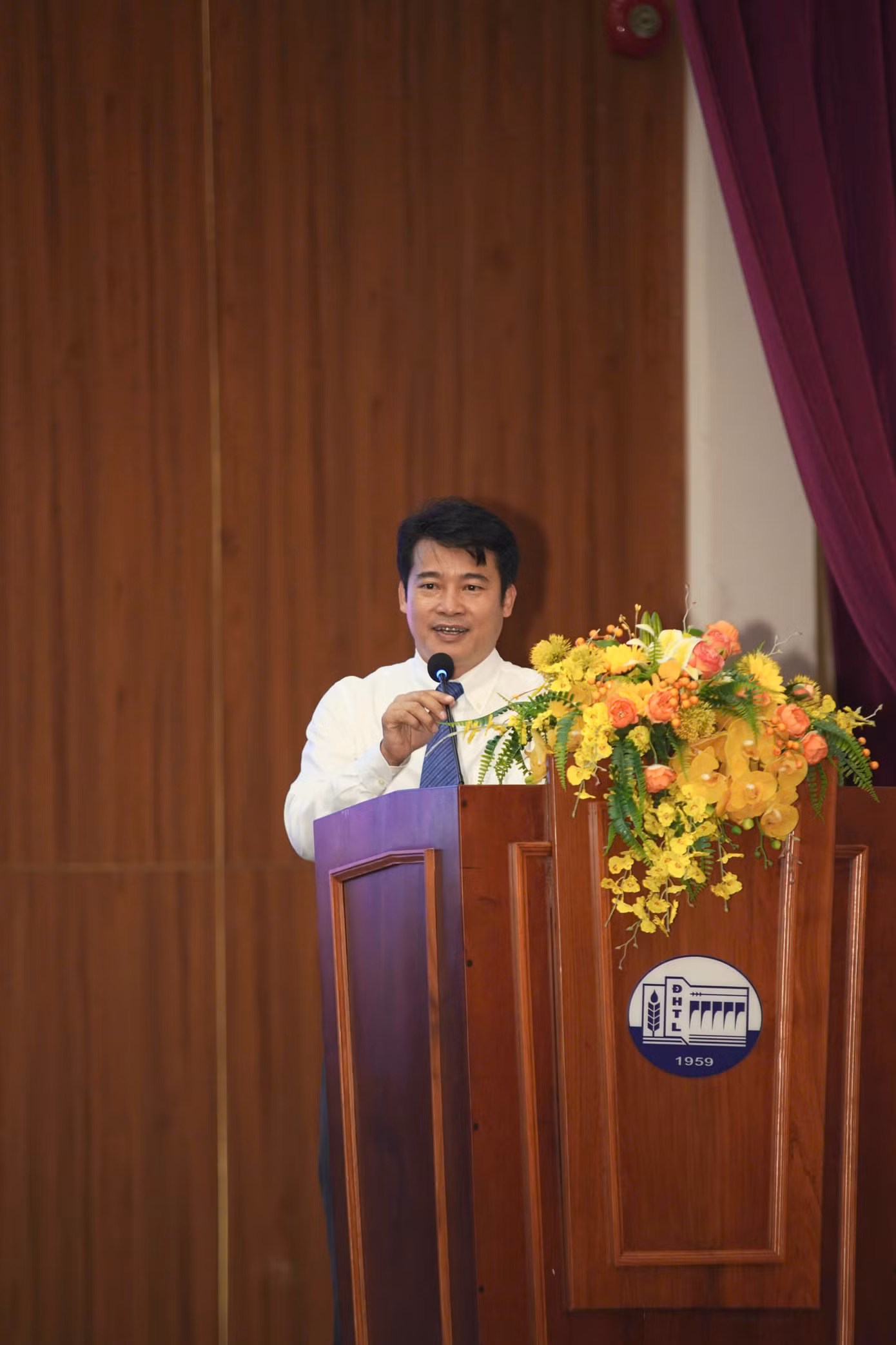 TS. Lê Xuân Bảo – Phó Giám đốc, Trưởng Ban tổ chức phát biểu và chúc mừng thành công của cuộc thi. TS. Lê Xuân Bảo – Phó Giám đốc, Trưởng Ban tổ chức phát biểu và chúc mừng thành công của cuộc thi.