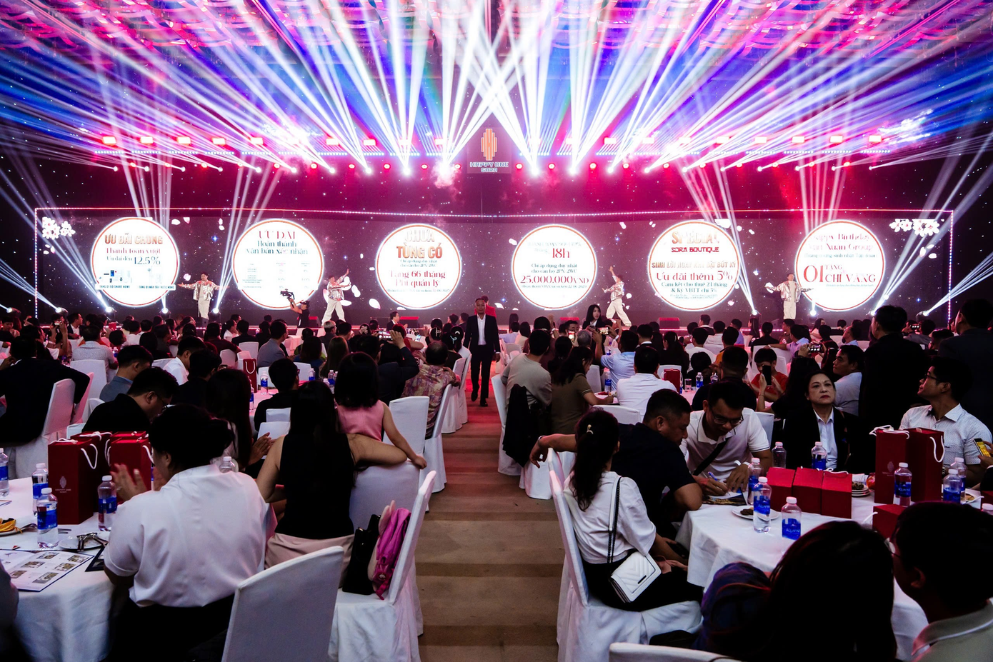 Loạt chính sách ưu đãi cũng đã được công bố tại sự kiện.