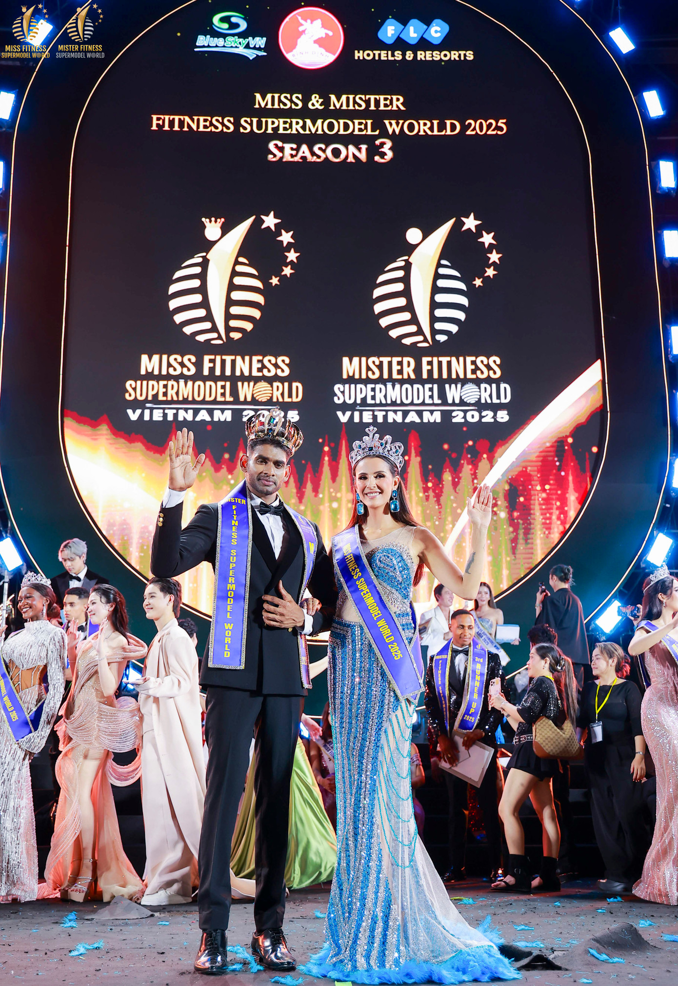 Vượt qua các thí sinh, Nam vương Vishmitha Divyanja (Sri Lanka) và Hoa hậu Mildred Esmith Rincon (Canada) đăng quang ngôi vị cao nhất. Ảnh: BTC Vượt qua các thí sinh, Nam vương Vishmitha Divyanja (Sri Lanka) và Hoa hậu Mildred Esmith Rincon (Canada) đăng quang ngôi vị cao nhất. Ảnh: BTC