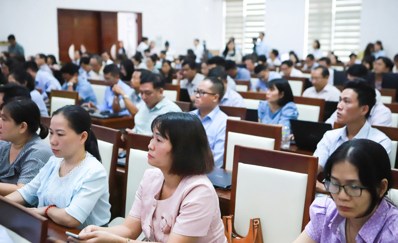 Các học viên tham gia buổi bế mạc