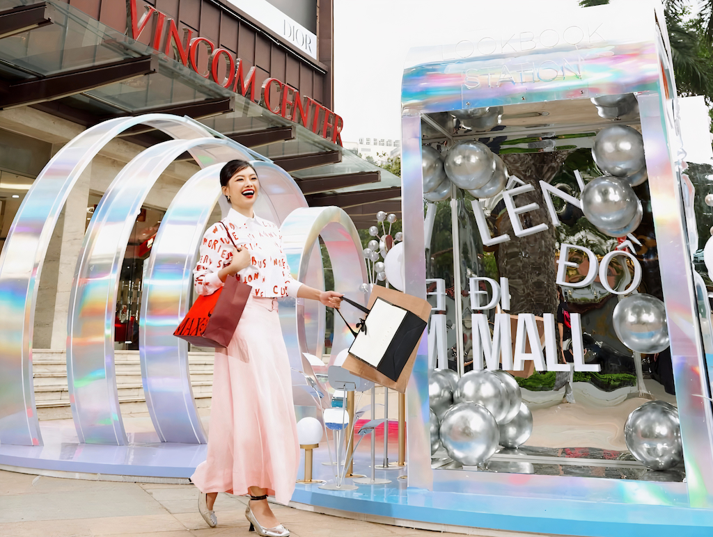 Vincom Center thu hút các bạn trẻ “Lên đồ Đi Mall”, check-in rần rần
