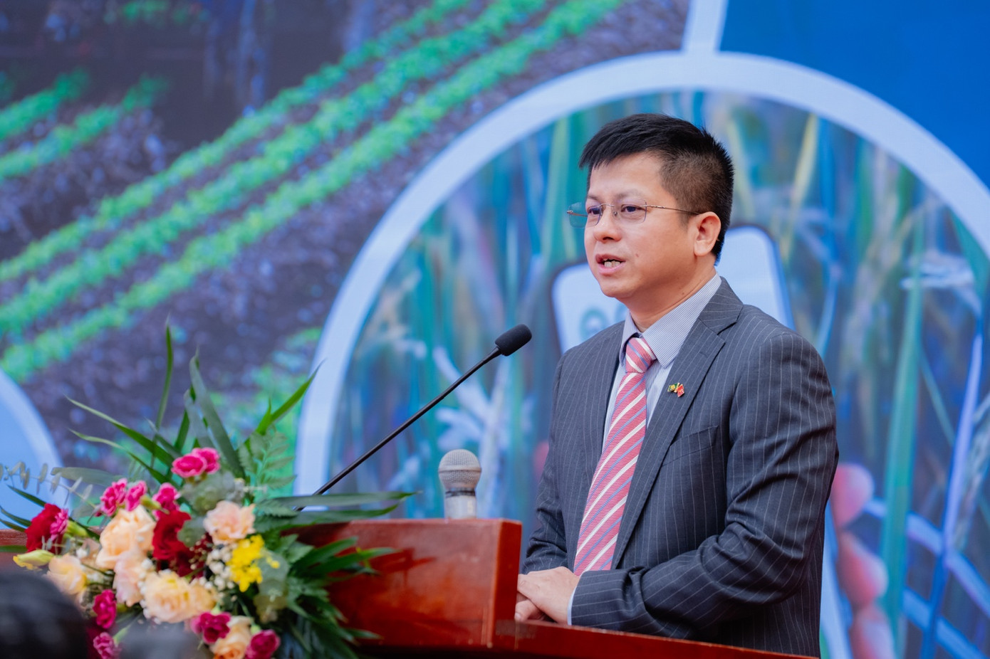 TS. Phùng Văn Đông, Giám đốc AIT Vietnam