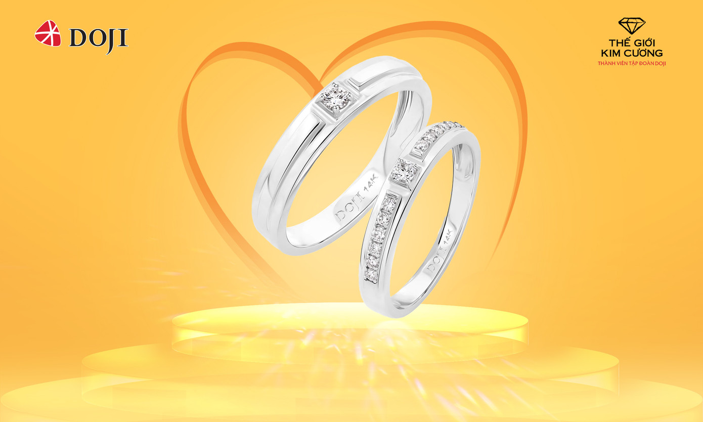 Nhẫn cưới vàng trắng thanh lịch, sắc sảo như lời thề trong veo giữa mùa hạ.