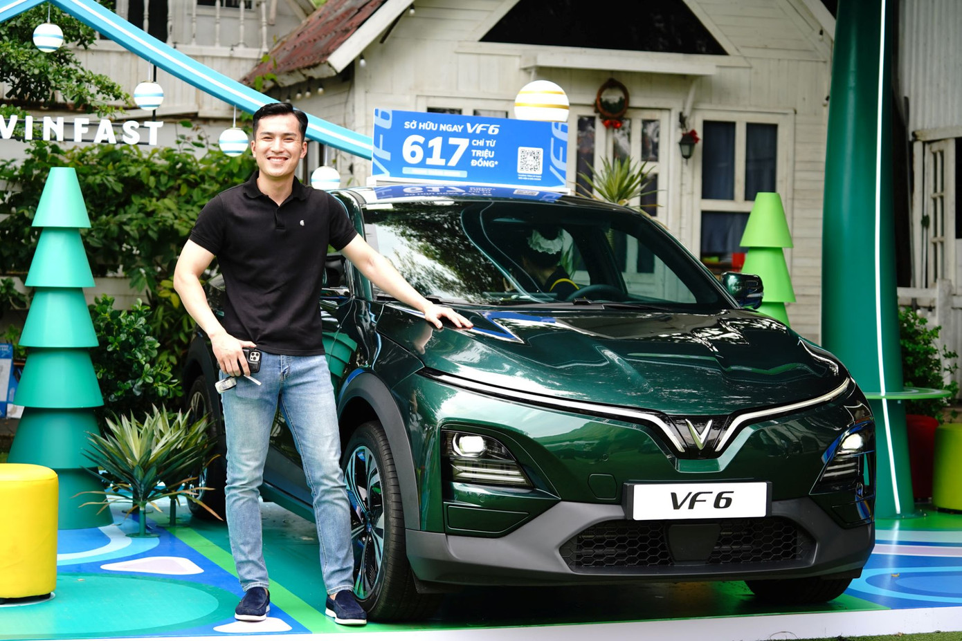 Gia đình anh La Hải đang tìm kiếm một mẫu xe gầm cao nhỏ gọn, công nghệ an toàn đầy đủ như VF 6.