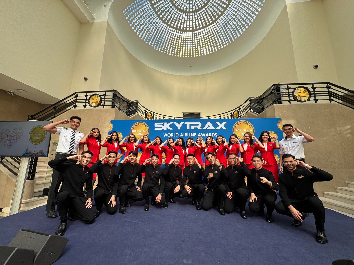 Giải thưởng Hàng không Thế giới Skytrax là một trong những giải thưởng danh giá nhất trong ngành hàng không toàn cầu.