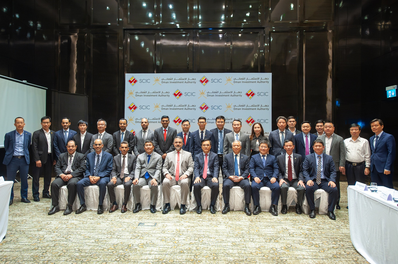 Các đại biểu tham dự buổi Lễ ký kết chụp ảnh lưu niệm.