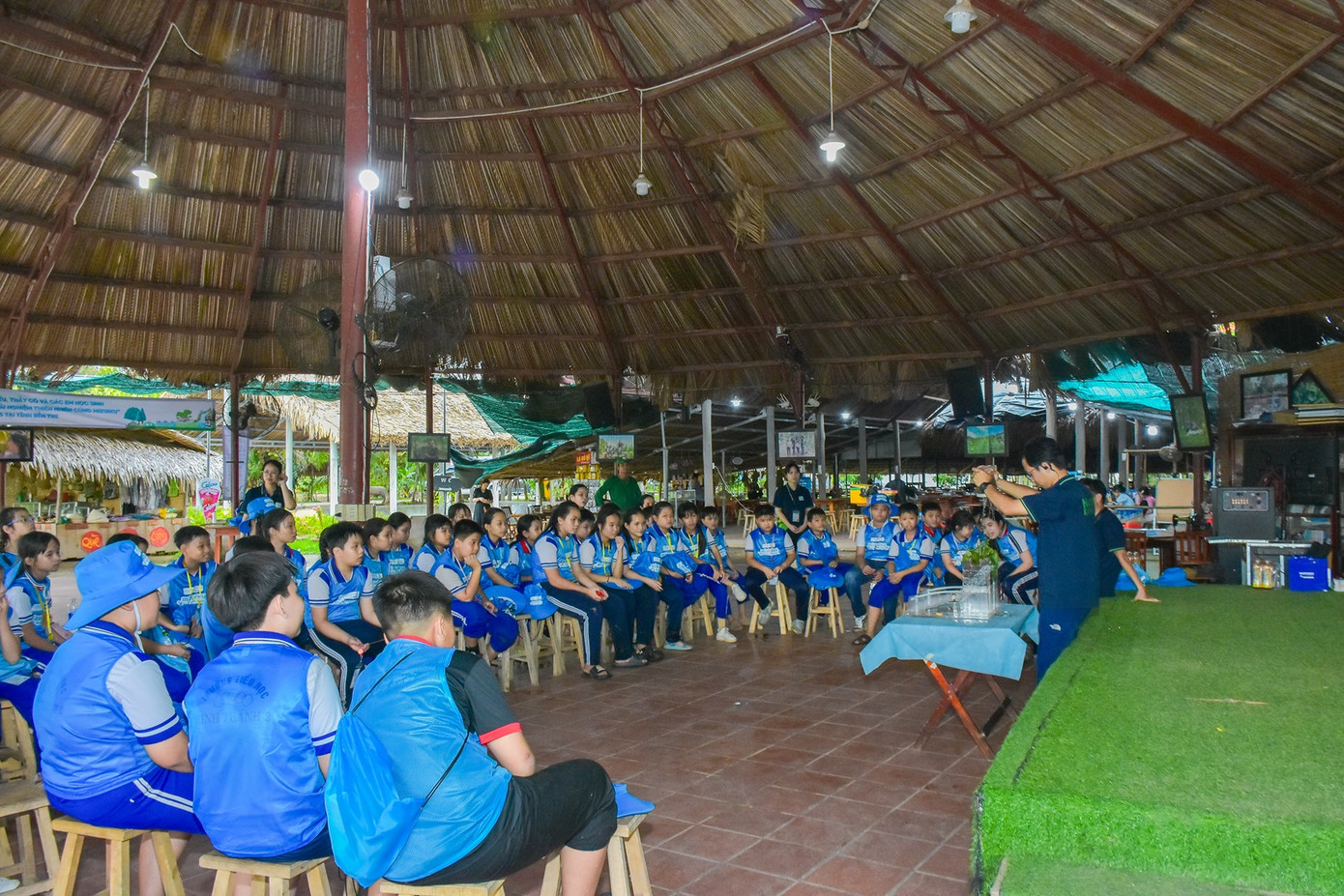 Các chuyến trải nghiệm giúp nâng cao nhận thức về bảo vệ môi trường và nguồn nước