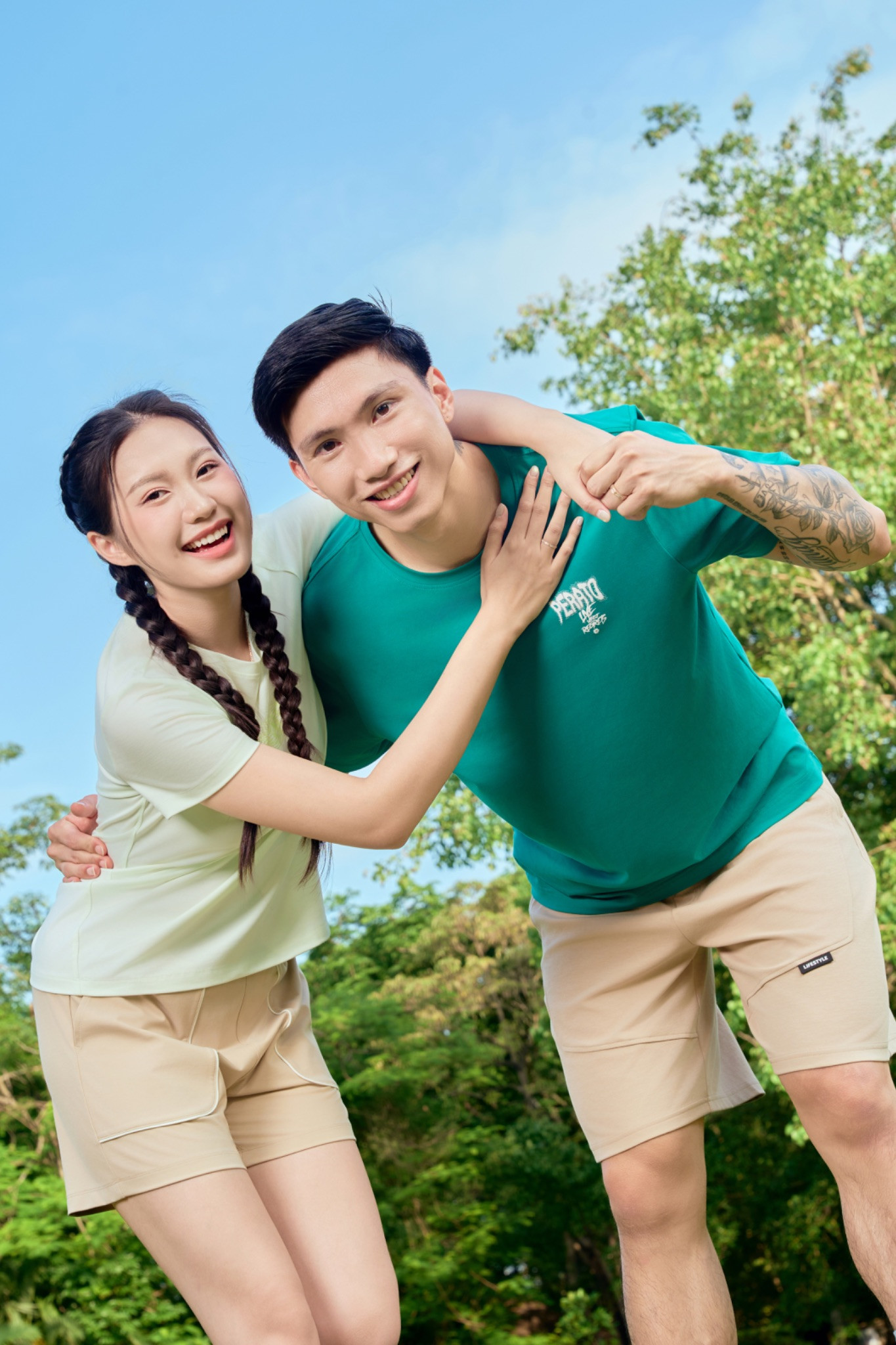 Đoàn Văn Hậu và Doãn Hải My – cặp đôi nổi bật của làng thể thao và giải trí – xuất hiện với vai trò “Đại sứ Linh Động” đã truyền cảm hứng mạnh mẽ về một thế hệ trẻ Việt Nam yêu vận động, yêu bản sắc, và tin vào sản phẩm Việt.