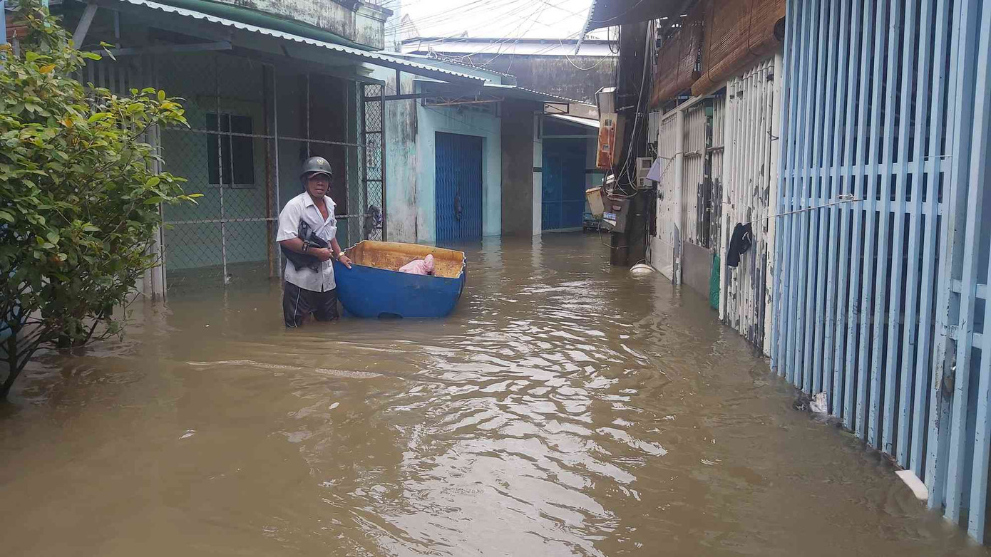 Phú Quốc lại sạt lở, ngập sâu sau cơn mưa lớn kéo dài ảnh 4
