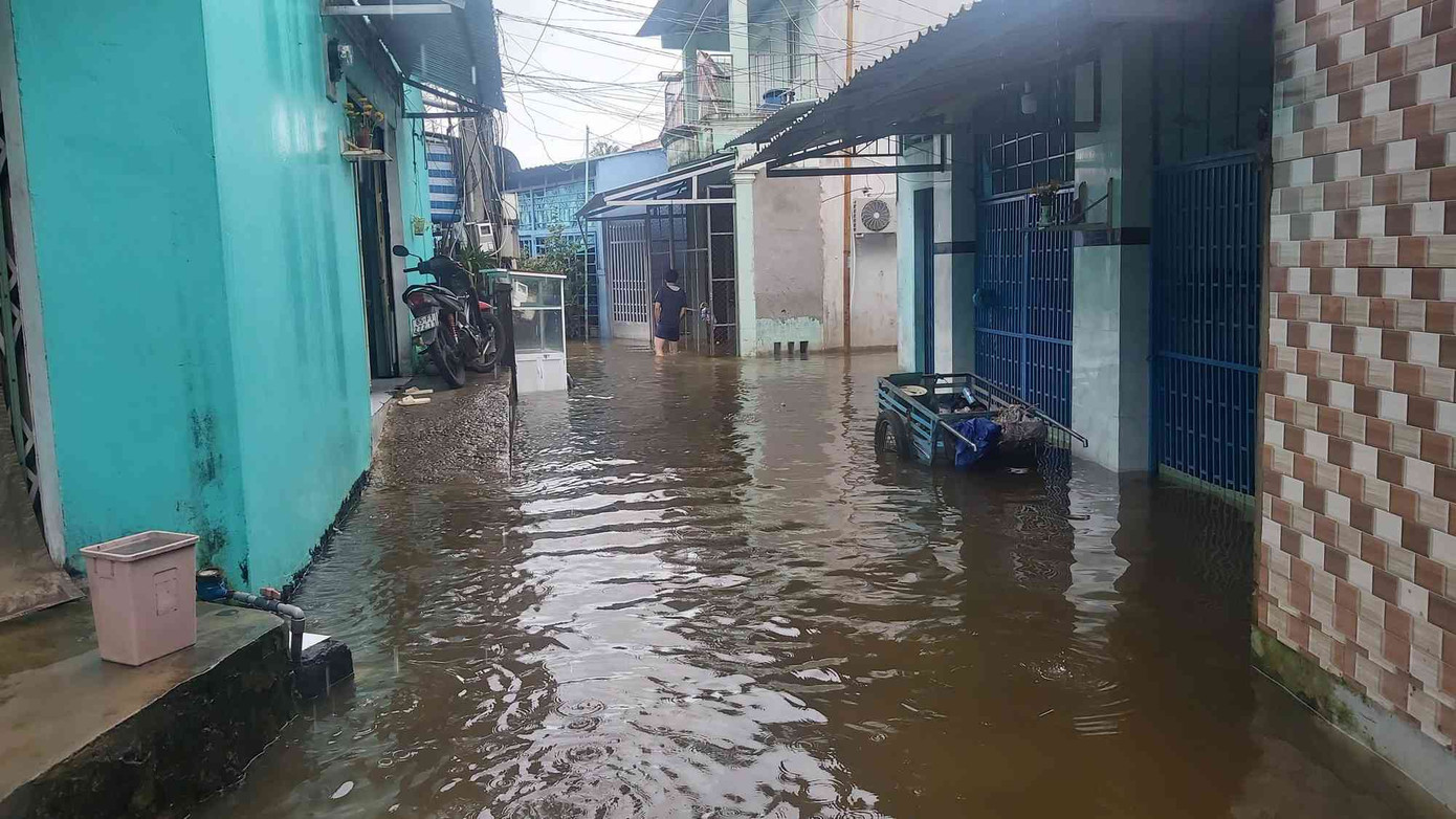 Phú Quốc lại sạt lở, ngập sâu sau cơn mưa lớn kéo dài ảnh 6