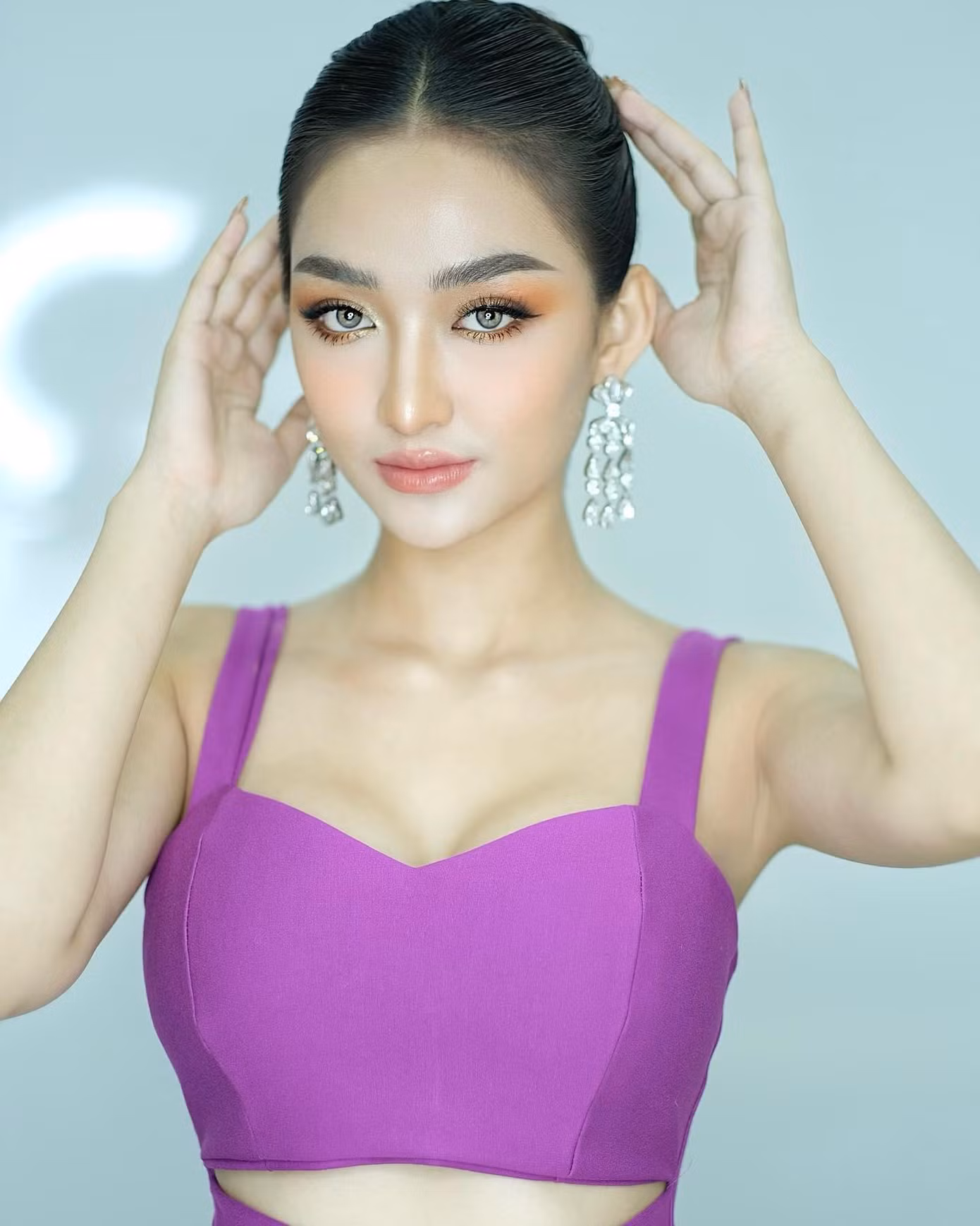 Chính vì vậy việc cô đăng quang Miss Grand Cambodia 2022 đã nằm trong dự đoán của nhiều người.