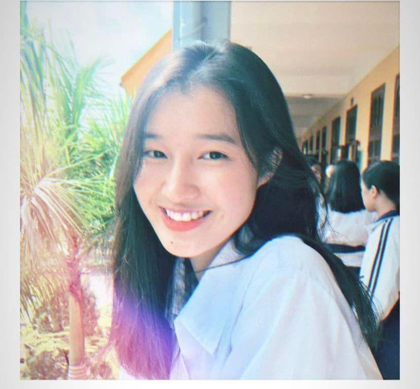 Á hậu Phương Nhi sở hữu nhan sắc xinh đẹp ngay từ khi còn ngồi trên ghế nhà trường. Á hậu Phương Nhi sở hữu nhan sắc xinh đẹp ngay từ khi còn ngồi trên ghế nhà trường.