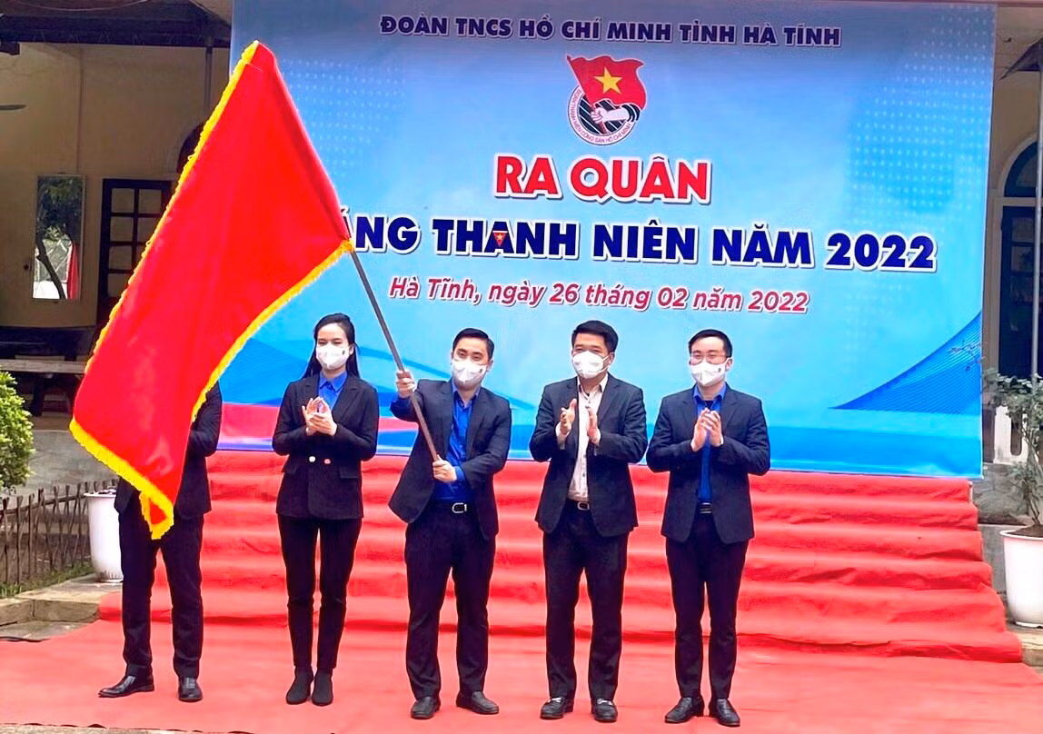 Sôi động Tháng Thanh niên khu vực miền Trung: Màu áo xanh "phủ sóng" ở nhiều địa phương ảnh 3 Sôi động Tháng Thanh niên khu vực miền Trung: Màu áo xanh "phủ sóng" ở nhiều địa phương ảnh 3