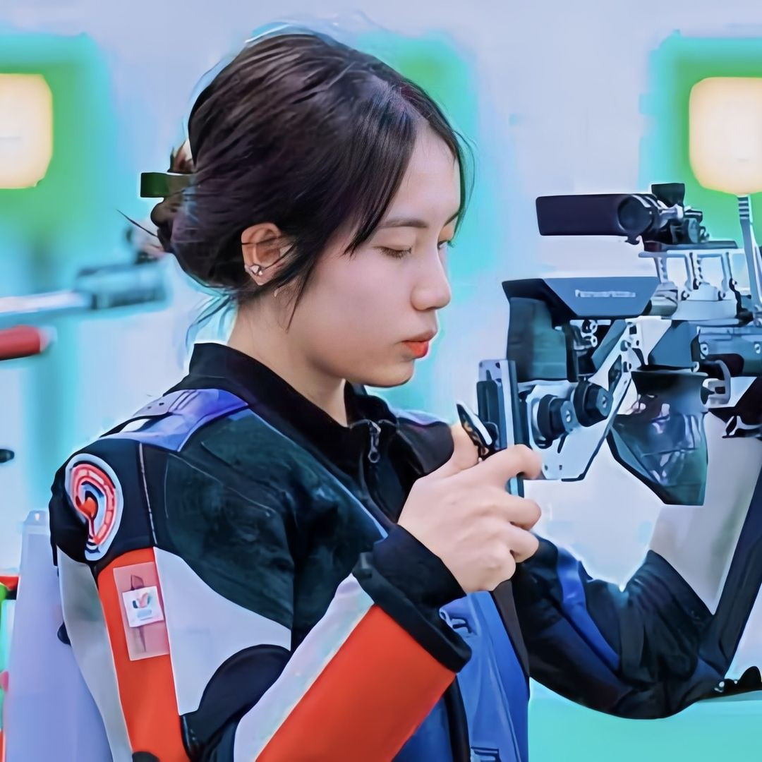 Mộng Tuyền chính thức trở thành vận động viên bắn súng chuyên nghiệp từ năm 2019.