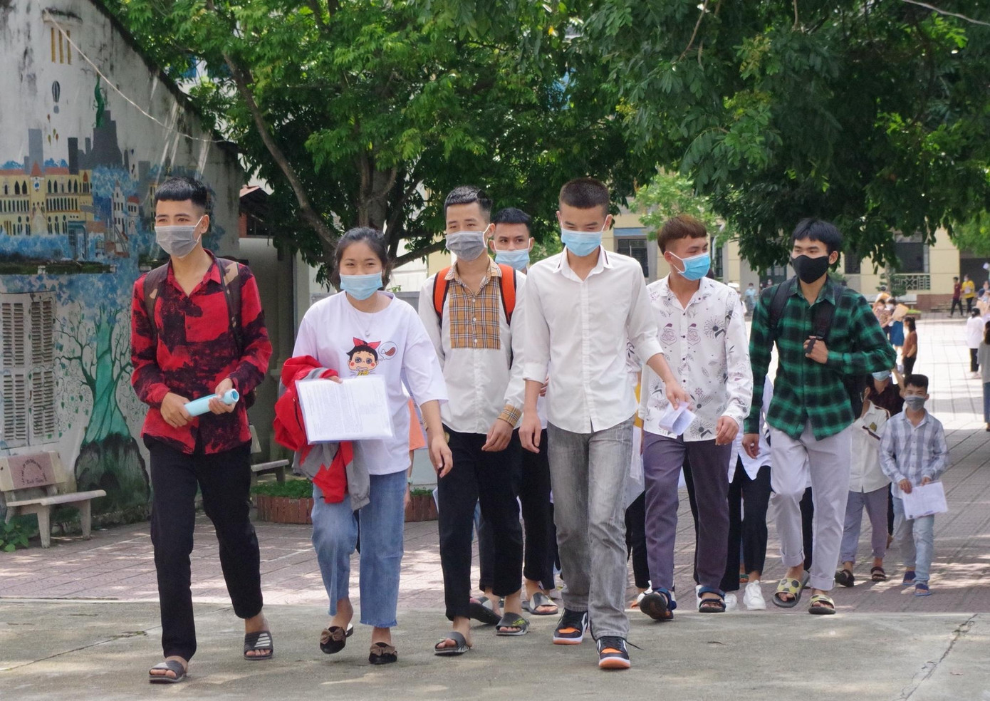 Thí sinh dự thi Tốt nghiệp THPT đợt 1 năm 2021. Thí sinh dự thi Tốt nghiệp THPT đợt 1 năm 2021.