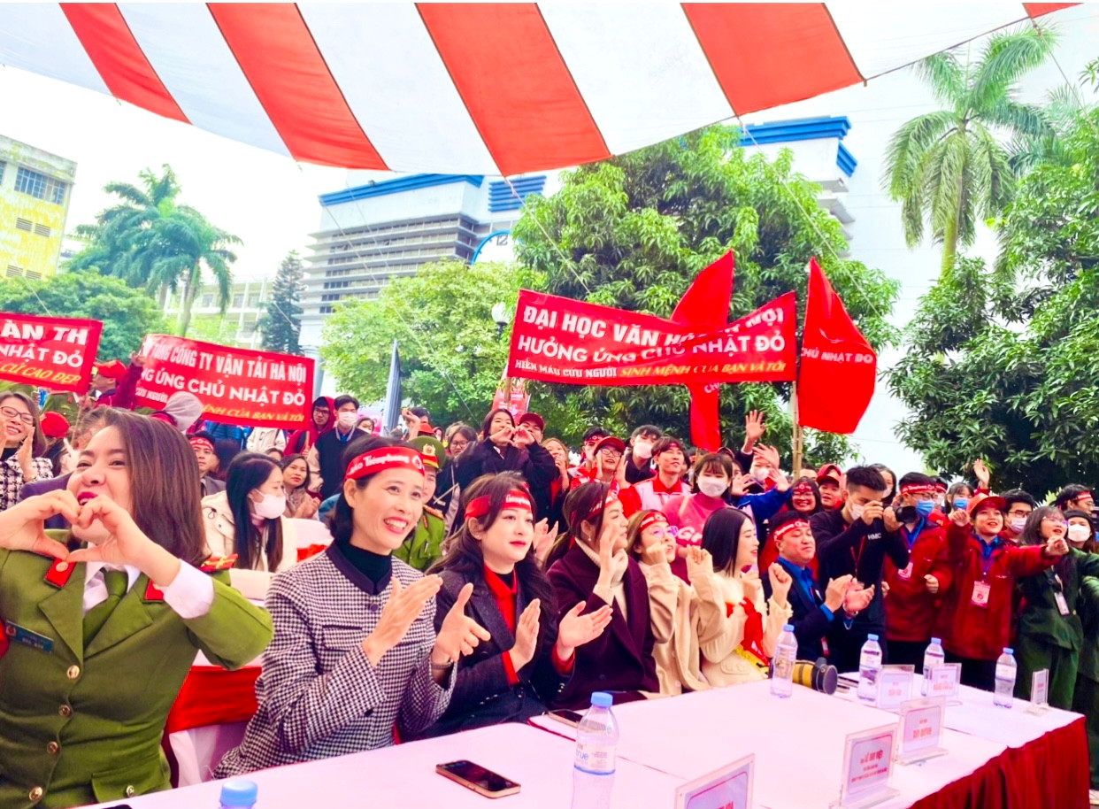 Các sự kiện hiến máu của Chủ Nhật Đỏ thường giống như ngày hội.