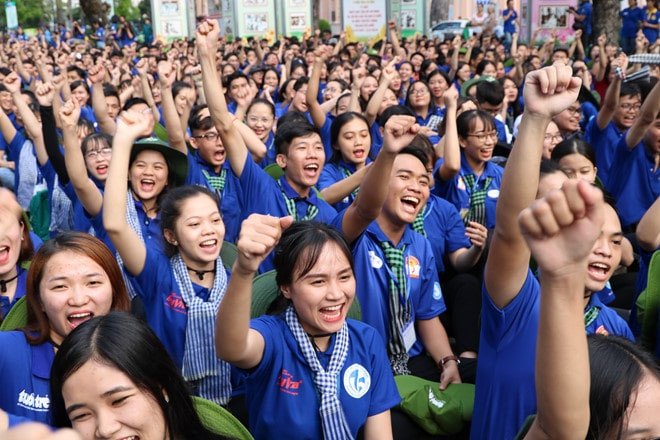 Các bạn trẻ TP.HCM ra quân Chiến dịch Mùa Hè xanh. (Ảnh: Lê Thanh)