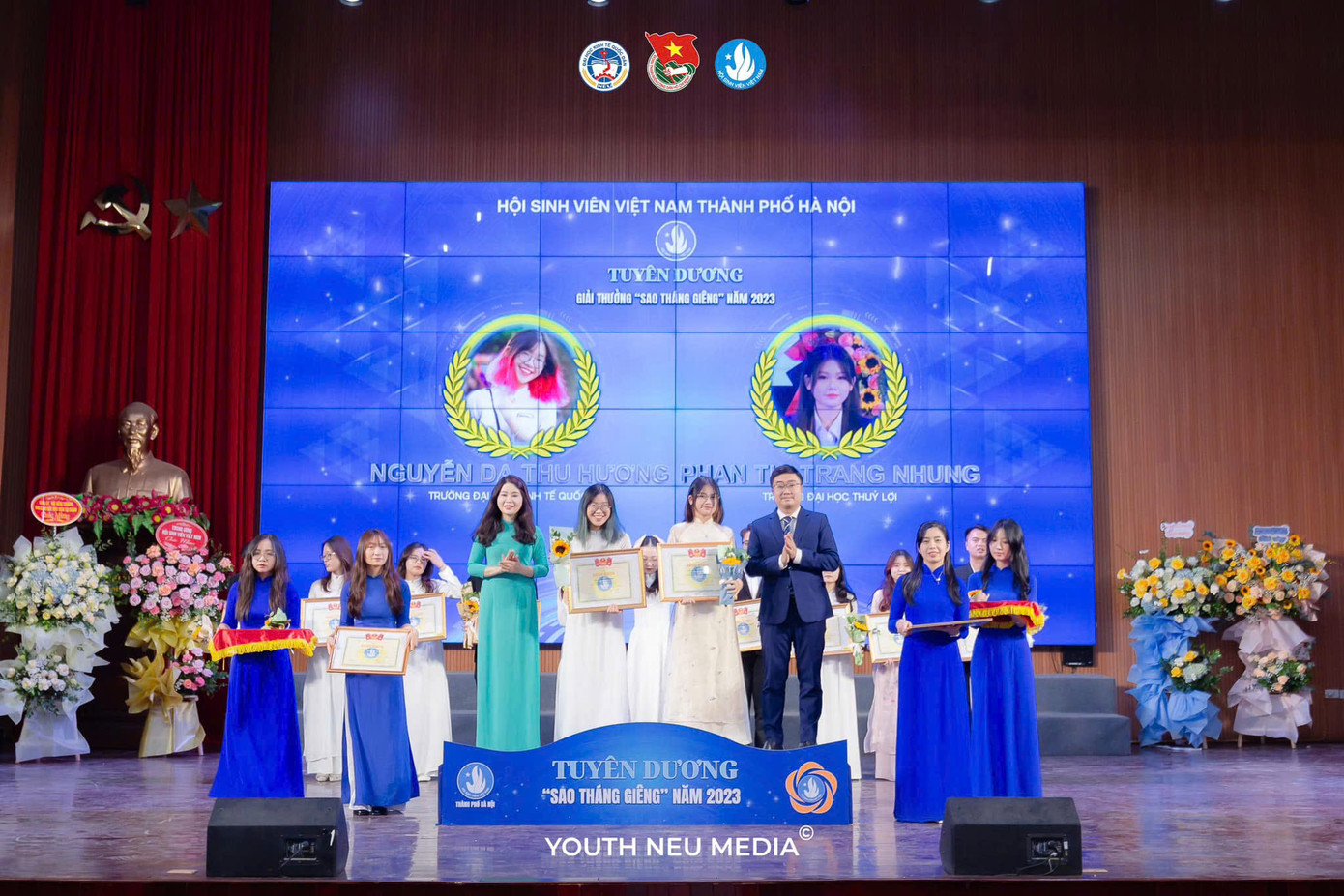 Lễ Tuyên dương các sinh viên đạt danh hiệu Sinh viên 5 tốt các cấp.