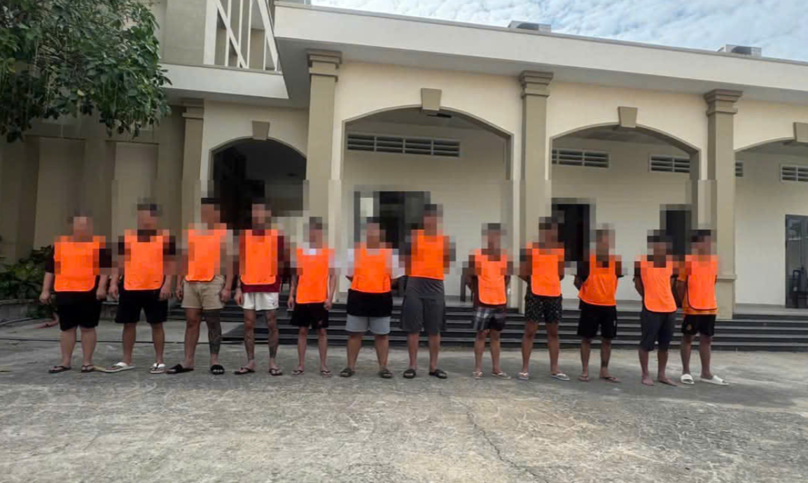 Nhóm đối tượng lừa đảo trên mạng bị bắt giữ. (Ảnh: BSG)