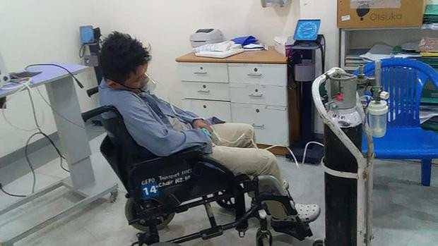 Kỹ sư trẻ người Việt may mắn được nhập viện chữa trị theo "suất Đại sứ" (Ảnh: FBNV) Kỹ sư trẻ người Việt may mắn được nhập viện chữa trị theo "suất Đại sứ" (Ảnh: FBNV)