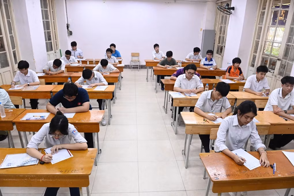 Thí sinh thi lớp 10 tại Hà Nội. (Ảnh minh họa từ Internet)