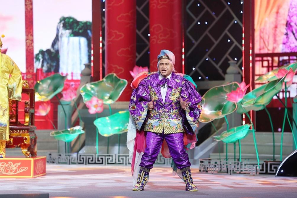 &quot;Táo Mạng&quot; Tự Long là một trong những vai diễn gây ấn tượng mạnh tại Táo Quân 2022.