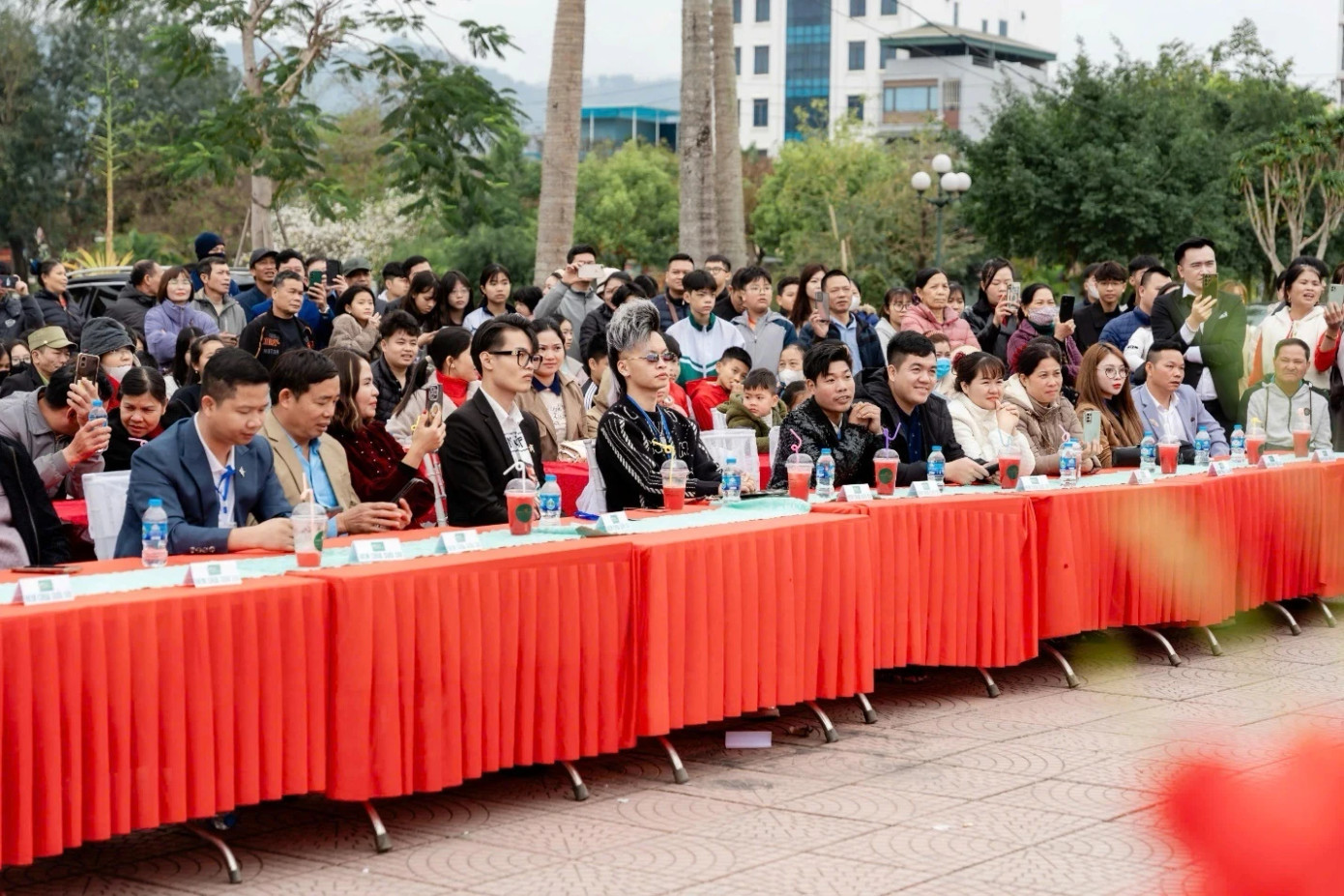 Sự kiện "Vua nem chua" được tổ chức tại công viên Tuổi Trẻ (TP Hòa Bình) vào ngày 30/3. Sự kiện "Vua nem chua" được tổ chức tại công viên Tuổi Trẻ (TP Hòa Bình) vào ngày 30/3.