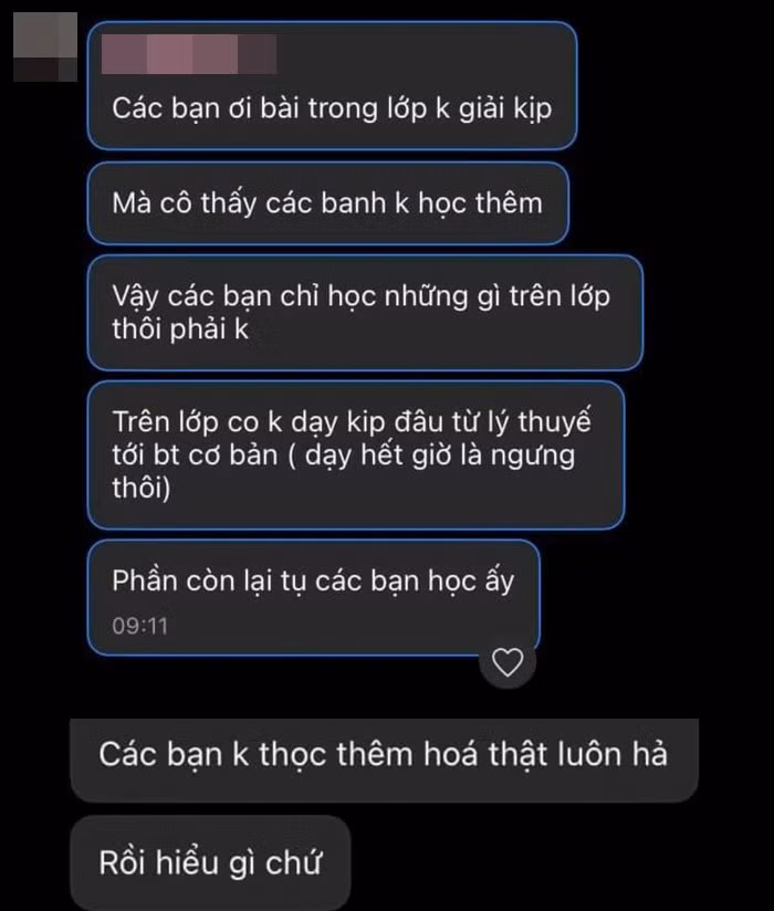 Tin nhắn cô P.L. nhắn trong nhóm Zalo lớp 12A1.