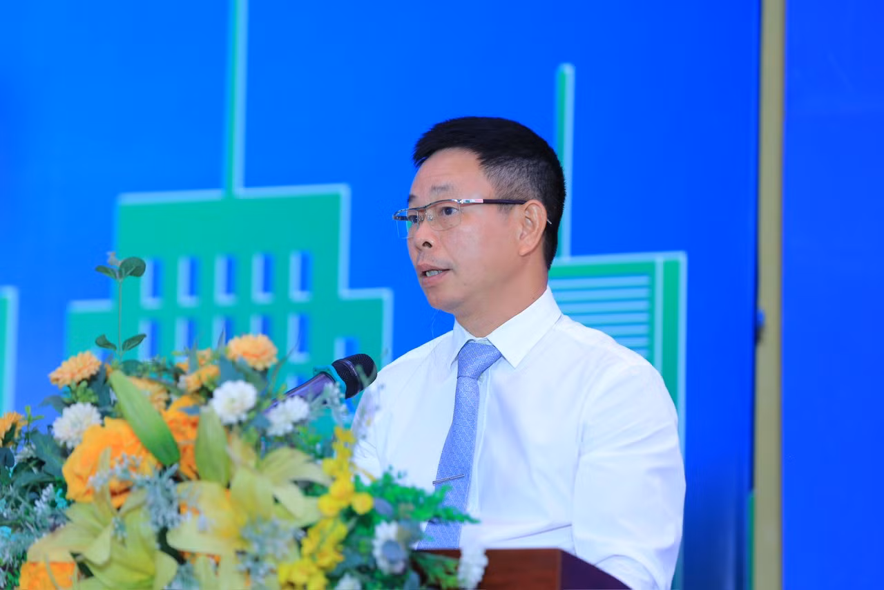 Nhà báo Phùng Công Sưởng, Phó tổng biên tập phụ trách Báo Tiền Phong, Trưởng ban tổ chức cuộc thi phát biểu. Ảnh: Trọng Tài Nhà báo Phùng Công Sưởng, Phó tổng biên tập phụ trách Báo Tiền Phong, Trưởng ban tổ chức cuộc thi phát biểu. Ảnh: Trọng Tài