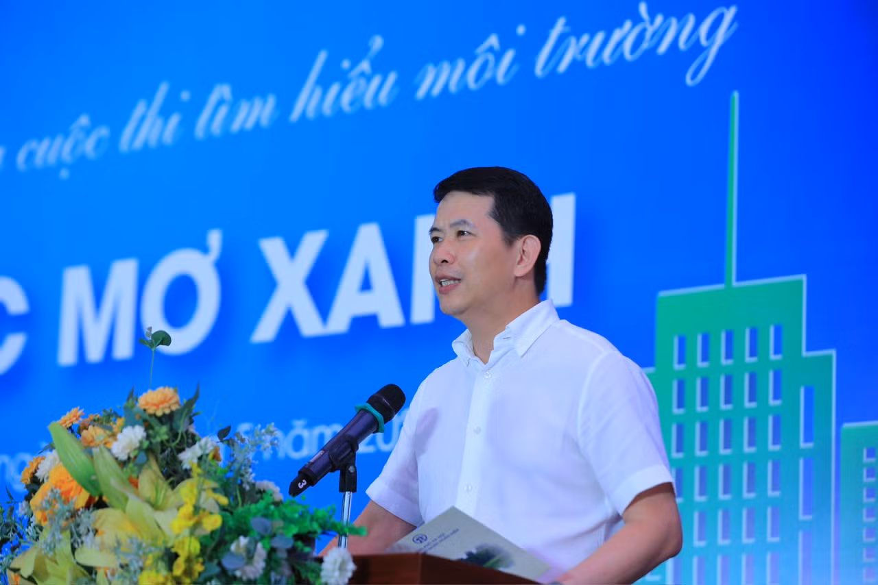 Ông Phạm Tuấn Long, Chủ tịch UBND quận Hoàn Kiếm phát biểu. Ảnh: Trọng Tài Ông Phạm Tuấn Long, Chủ tịch UBND quận Hoàn Kiếm phát biểu. Ảnh: Trọng Tài
