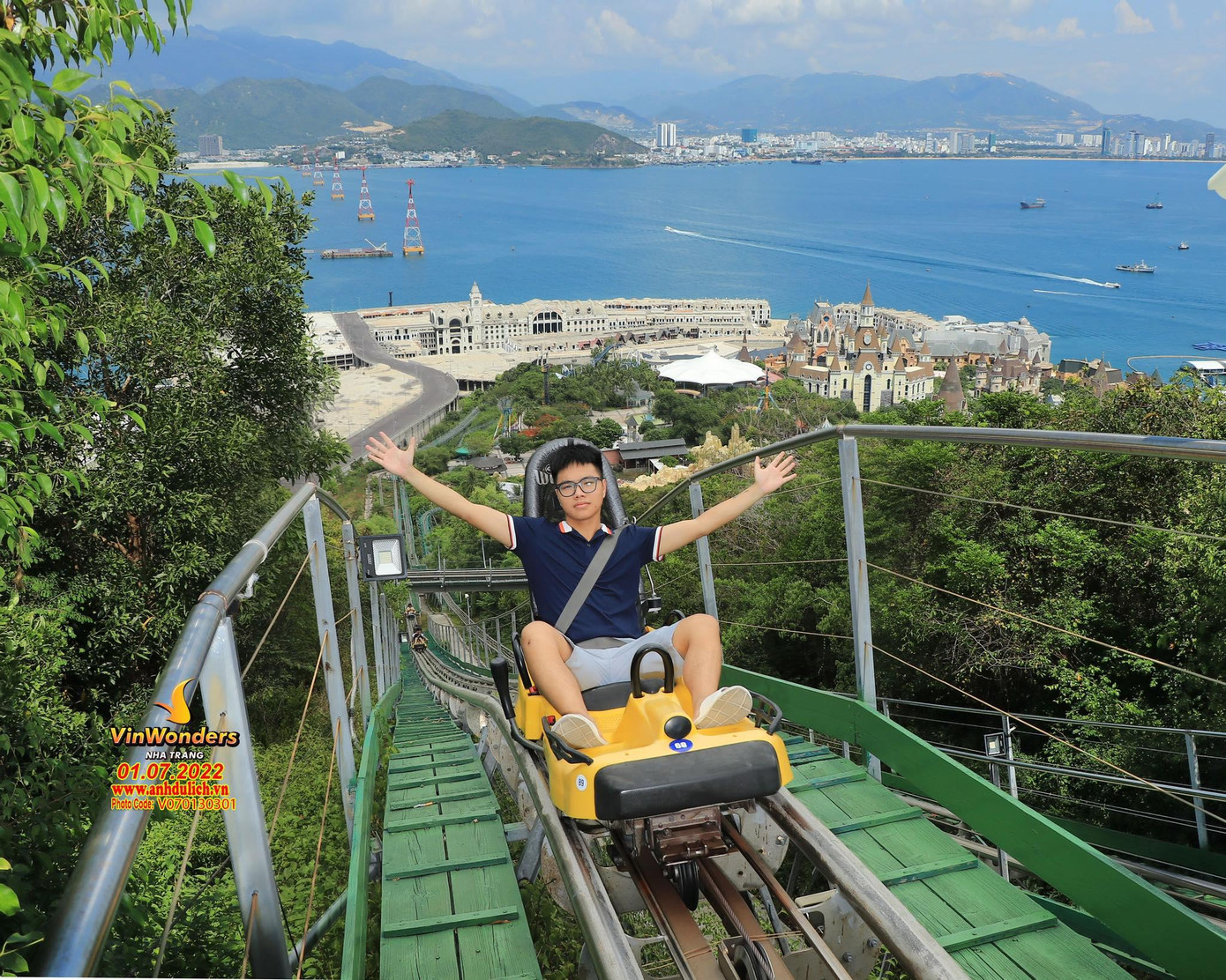 Trung Hiếu trong chuyến du lịch xả hơi sau kì thi căng thẳng.