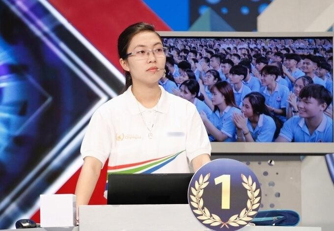 Quán quân Đường Lên Đỉnh Olympia 2020 Nguyễn Thu Hằng. Quán quân Đường Lên Đỉnh Olympia 2020 Nguyễn Thu Hằng.