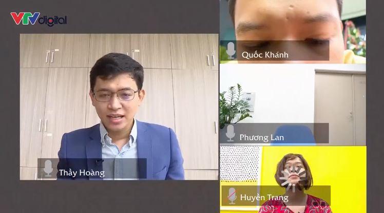 Lớp học online của "thầy giáo" Việt Hoàng. Lớp học online của "thầy giáo" Việt Hoàng.