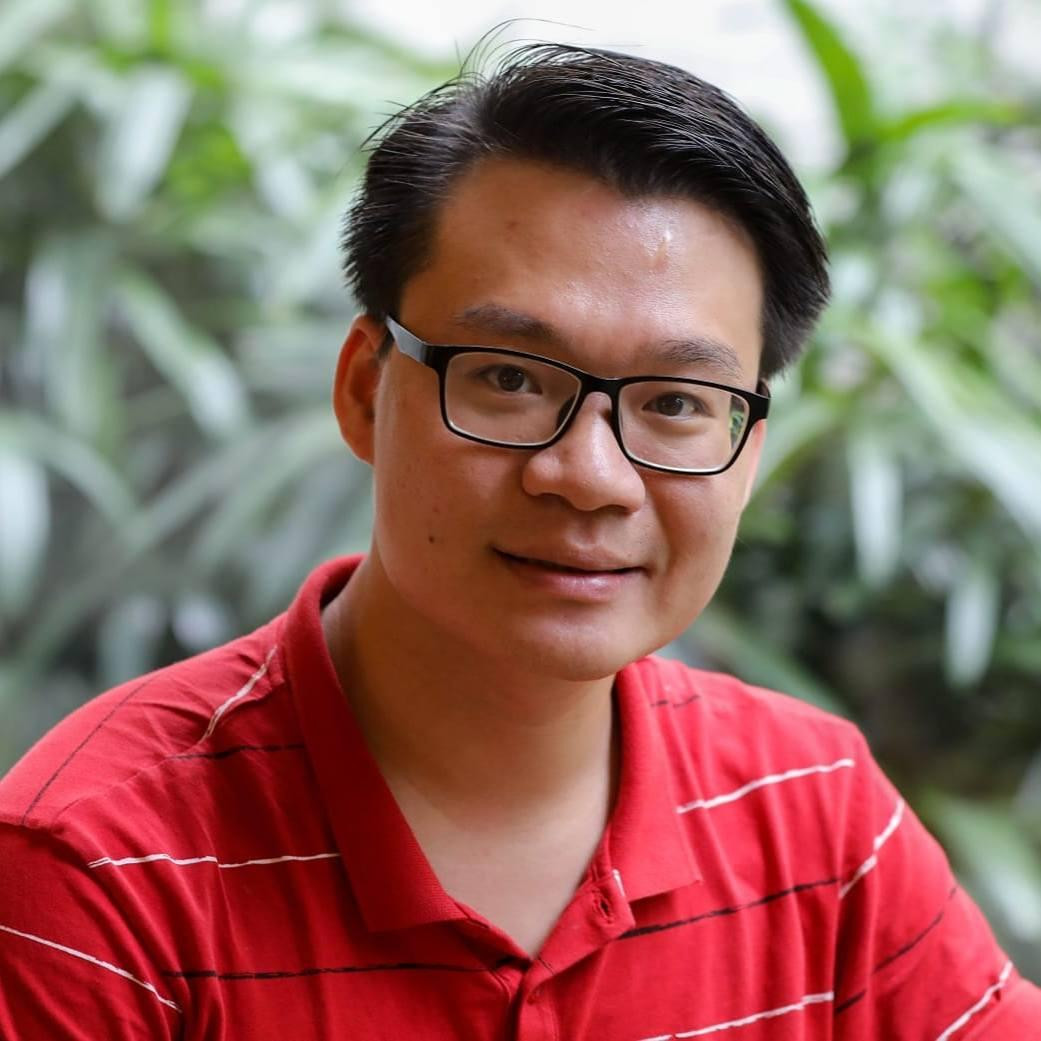 Thầy Vũ Khắc Ngọc. Thầy Vũ Khắc Ngọc.