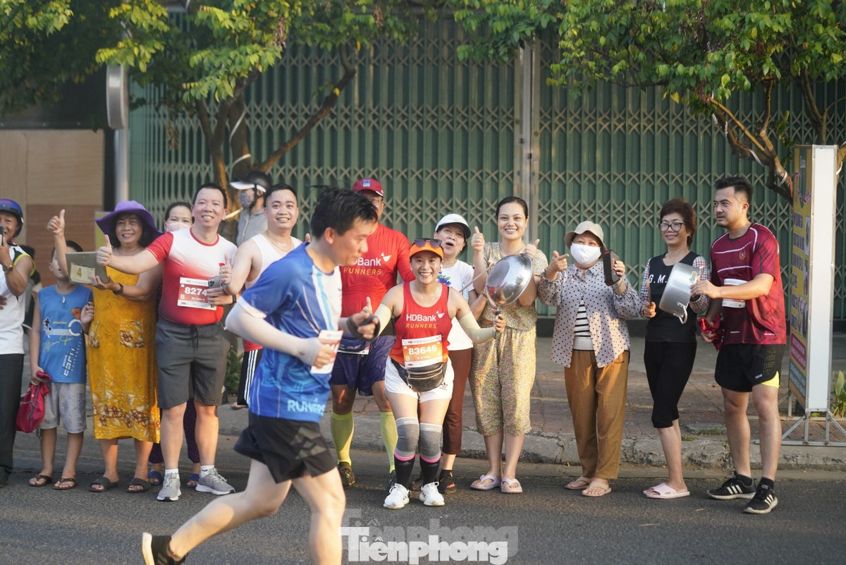 Sự thân thiện và nhiệt tình cổ vũ của người dân Phú Yên đã mang đến sự tiếp sức cho nhiều vận động viên.