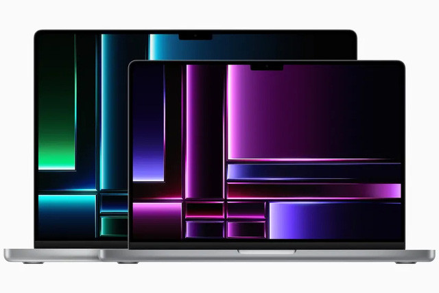MacBook Pro mới vẫn giữ nguyên phong cách thiết kế của phiên bản trước. MacBook Pro mới vẫn giữ nguyên phong cách thiết kế của phiên bản trước.