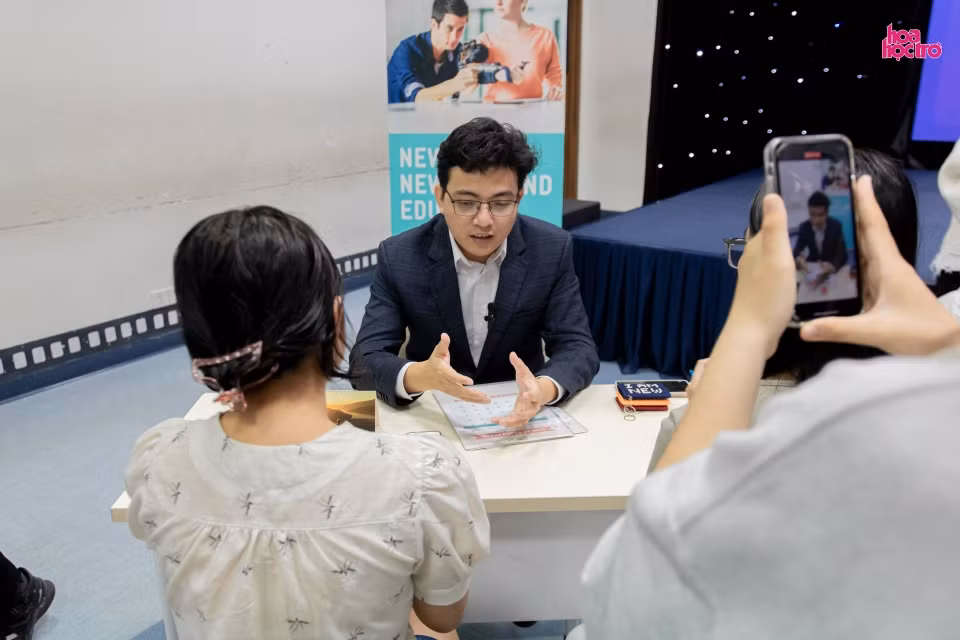 Anh Trần Thế Trung - Executive Partner tại Go Global Holdings và L&amp;D Manager tại Nutifood - chia sẻ về thời gian du học ý nghĩa tại New Zealand của mình.