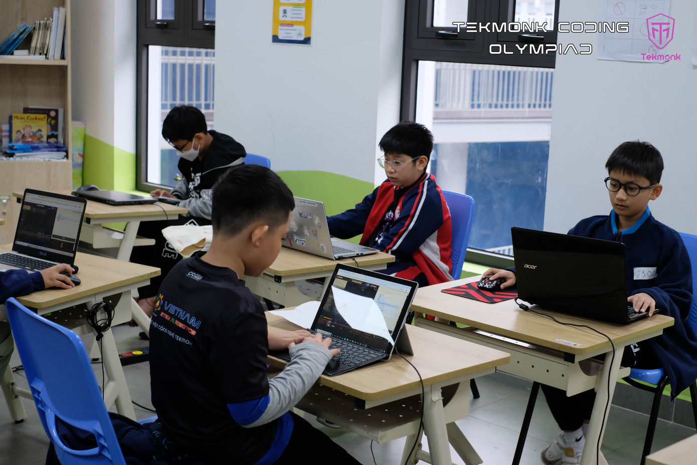 Tekmonk Coding Olympiad không chỉ là dịp thi đấu, cọ xát năng lực mà còn là cơ hội giao lưu giữa học sinh các trường. Tekmonk Coding Olympiad không chỉ là dịp thi đấu, cọ xát năng lực mà còn là cơ hội giao lưu giữa học sinh các trường.