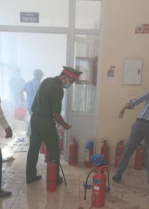 Nơi cháy được xác định là thư viện tầng 3. Nơi cháy được xác định là thư viện tầng 3.