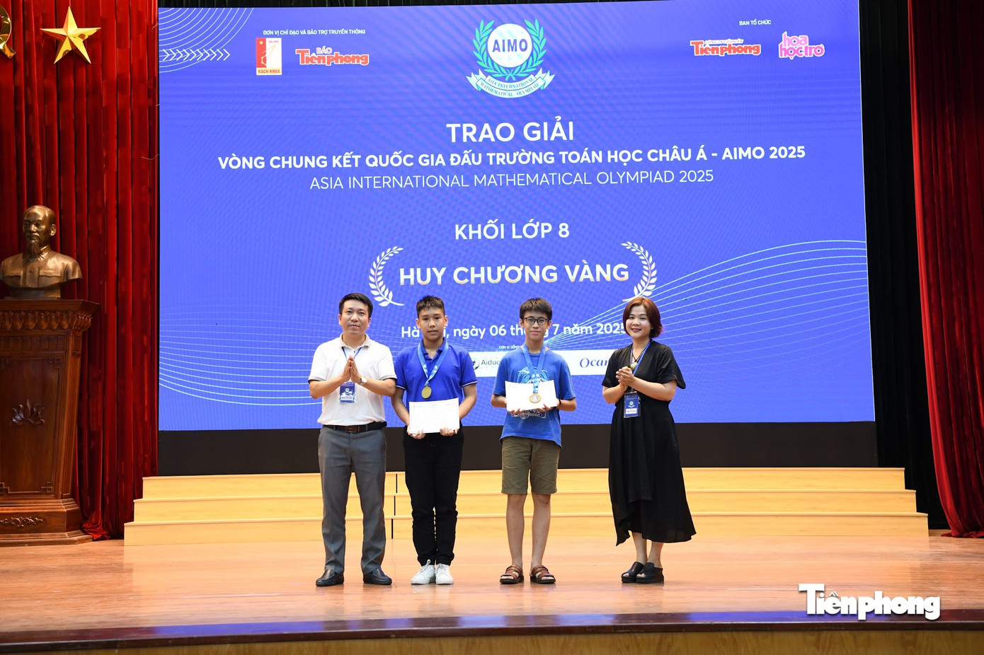 Thí sinh cấp THCS đạt Huy chương Vàng. Thí sinh cấp THCS đạt Huy chương Vàng.