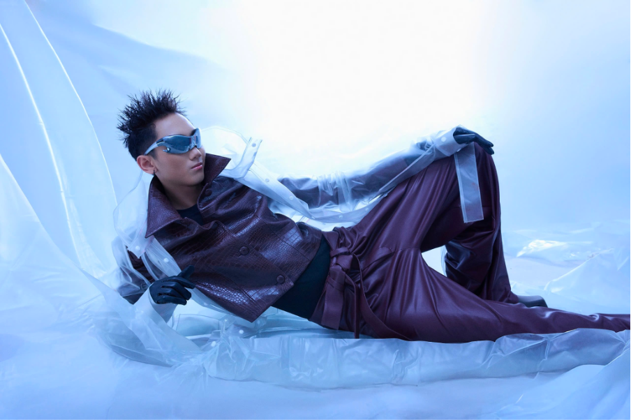 Hành trình phát triển bản thân của Khầy Báo vẫn đang tiếp tục.