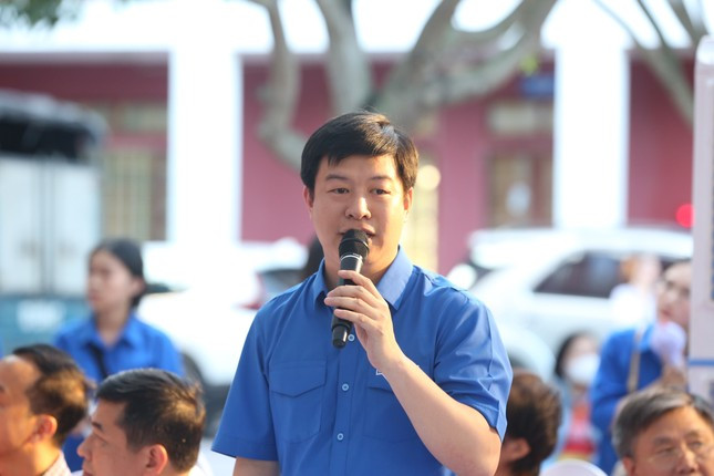 Anh Lê Hải Long - Ủy viên Ban Thường Vụ, Trưởng Ban Công tác Thiếu nhi T.Ư Đoàn, Phó Chủ tịch thường trực Hội Đồng đội T.Ư chia sẻ tại diễn đàn. Anh Lê Hải Long - Ủy viên Ban Thường Vụ, Trưởng Ban Công tác Thiếu nhi T.Ư Đoàn, Phó Chủ tịch thường trực Hội Đồng đội T.Ư chia sẻ tại diễn đàn.